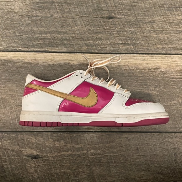 Rare Nike Dunk Low GS 'Rave Pink Gold' - Picture 5 of 16